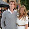 Andy Murray, champion olympique de tennis et vainqueur de l'US Open, assiste au défilé Burberry Prorsum avec sa fiancée Kim Sears. Londres, le 17 septembre 2012.
