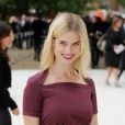 Alice Eve arrive à Kensington Gardens pour assister au défilé Burberry Prorsum printemps-été 2013. Londres, le 17 septembre 2012.