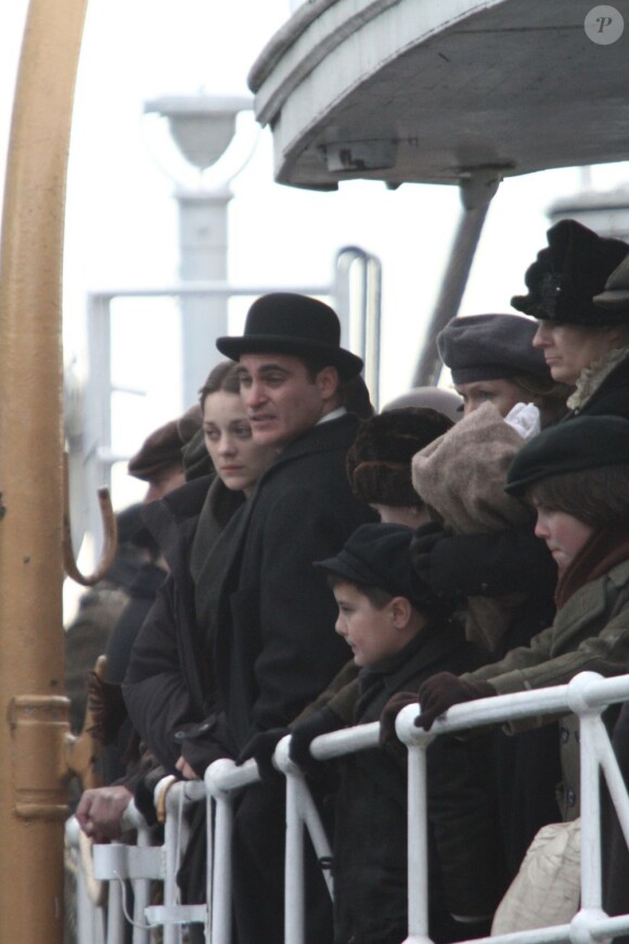 Marion Cotillard et Joaquin Phoenix tournent Nightingale en février 2012 à New York.