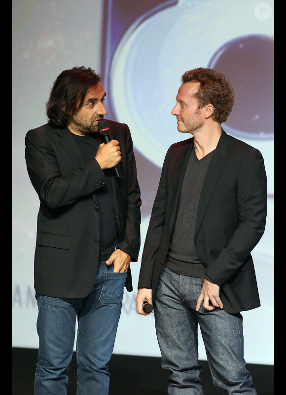 André Manoukian et Sinclair lors de la conférence de presse de lancement de la chaîne D8, au carrousel du Louvre, le 20 septembre 2012
