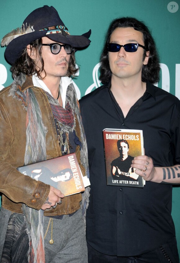 Johnny Depp soutient son ami Damien Echols à New York, le 21 septembre 2012.