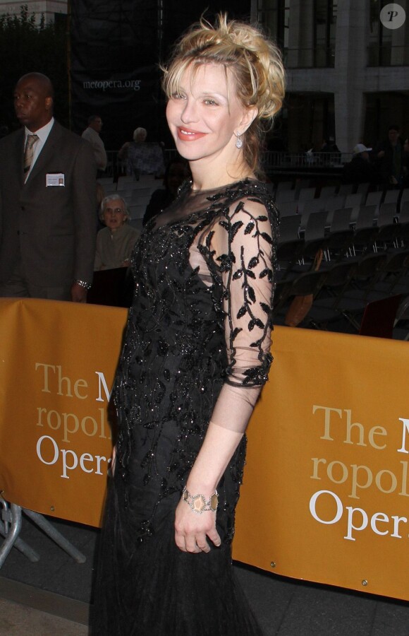 L'artiste américaine Courtney Love à la soirée de gala Metropolitan Opera Opening Night à New York, le 24 Septembre 2012.