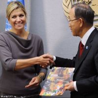 Princesse Maxima : Pendant sa visite à l'ONU, ses filles deviennent timbrées