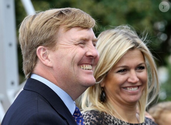 Le prince Willem-Alexander et la princesse Maxima lors de la Journée des voisins, le 22 septembre 2012 à Uden.