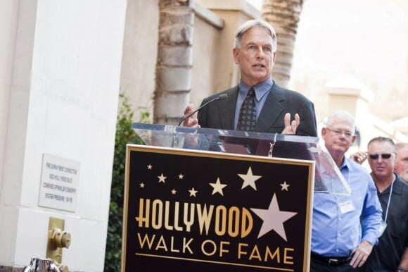 L'acteur de NCIS, Mark Harmon, recevant son étoile au Walk of Fame sur Hollywood Boulevard, le 1er octobre 2012.