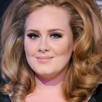 Adele chante Skyfall : Retour sur les génériques marquants de la saga James Bond