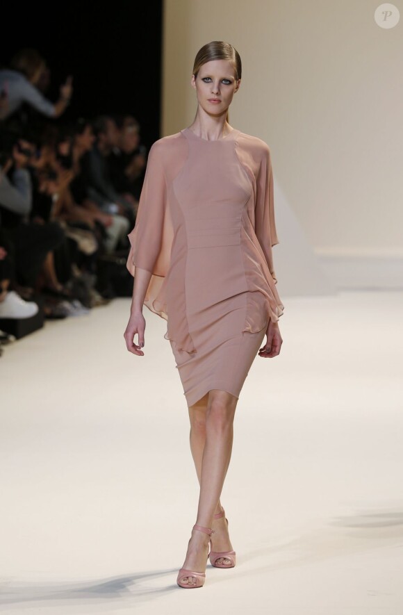 Défilé Elie Saab prêt-à-porter printemps-été 2013 à l'Espace Ephémère du jardin des Tuileries. Paris, le 3 octobre 2012.