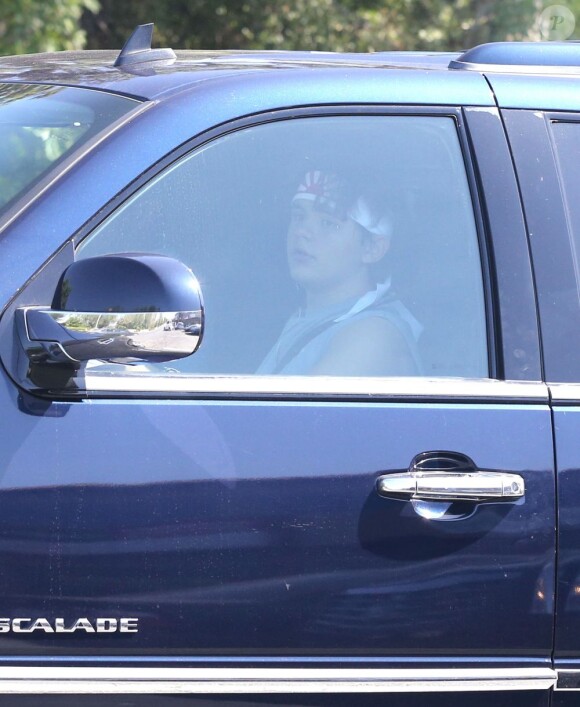 Exclusif - Prince Jackson embarque dans son Ford Escalade à l'issue de octobre son cours de karaté. Beverly Hills, le le 7 Octobre 2012.