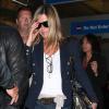 Jennifer Aniston et Justin Theroux fiancés à l'aéroport de Los Angeles au mois de juin 2012.