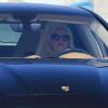 Gwen Stefani, au volant de sa Porsche Panamera, arrive aux studios Center Staging à Burbank. Le 8 octobre 2012.