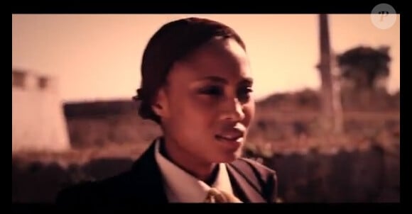 Imany dans le clip Un Gospel pour Madame, reprise en duo avec Tété de son titre Pray for Help paru sur l'album The Shape of a broken heart.