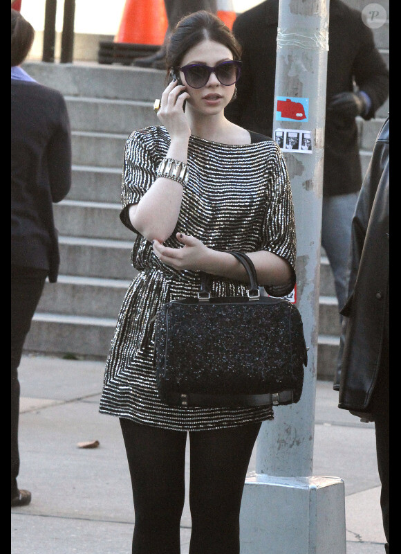 Michelle Trachtenberg sur le tournage de Gossip Girl, à New York, le 11 octobre 2012