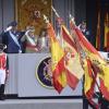 Le roi Jean Carlos et la reine Sofia, aux côtés du prince héritier Felipe d'Espagne et de son épouse Letizia lors du défilé militaire de la fête nationale de l'Espagne le 12 octobre 2012
