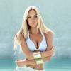 Candice Swanepoel sexy pour les maillots Agua de coco, collection 2013.