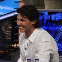 Rafael Nadal s'éclate à la télévision pour oublier ses blessures