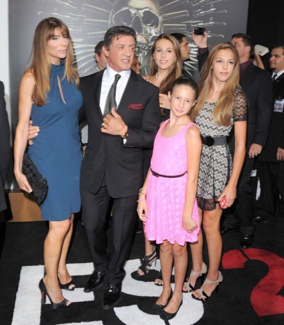 Sylvester Stallone, sa femme Jennifer et leurs filles Sophia, Sistine et Scarlet à l'avant-première de Expendables 2 à Los Angeles, le 15 août 2012.