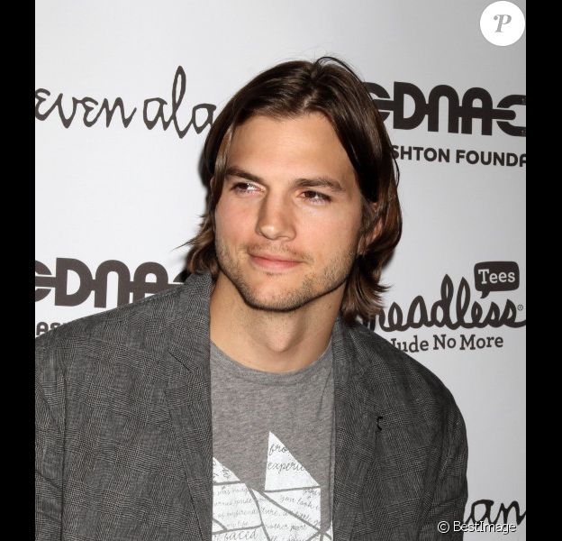 Ashton Kutcher en avril 2011 à New York.