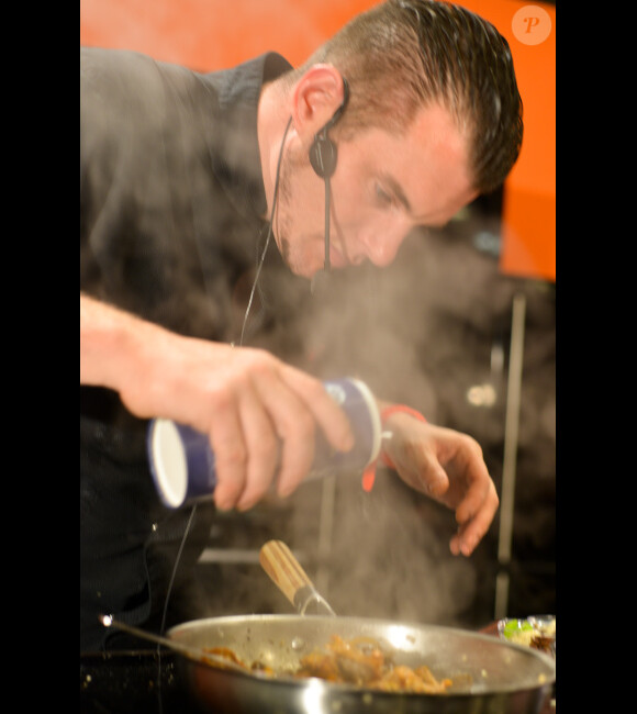 Norbert de Top Chef 2012 lors de la deuxième édition du Salon Cuisinez à la Porte de Versailles le 19 octobre 2012