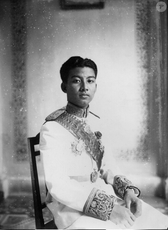 L'ancien roi du Cambodge Norodom Sihanouk à 19 ans, en 1941