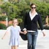 Jennifer Garner et sa fille Violet partent acheter quelques brownies à Beverly Hills, le 22 octobre 2012