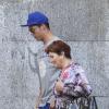 Cristiano Ronaldo surpris se rendant à la clinique esthétique Carmen Navarro à Madrid avec sa maman le 22 octobre 2012