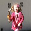 La petite Satyana tout sourire à Los Angeles le 25 octobre 2012.