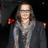 Johnny Depp à la soirée pour les 50 ans de David Furnish, où il a chanté YMCA, à Los Angeles le 25 octobre 2012.