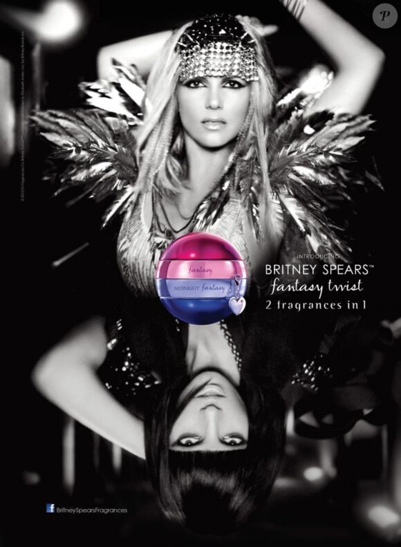 Publicité avec Britney Spears pour son nouveau parfum Fantasy Twist.