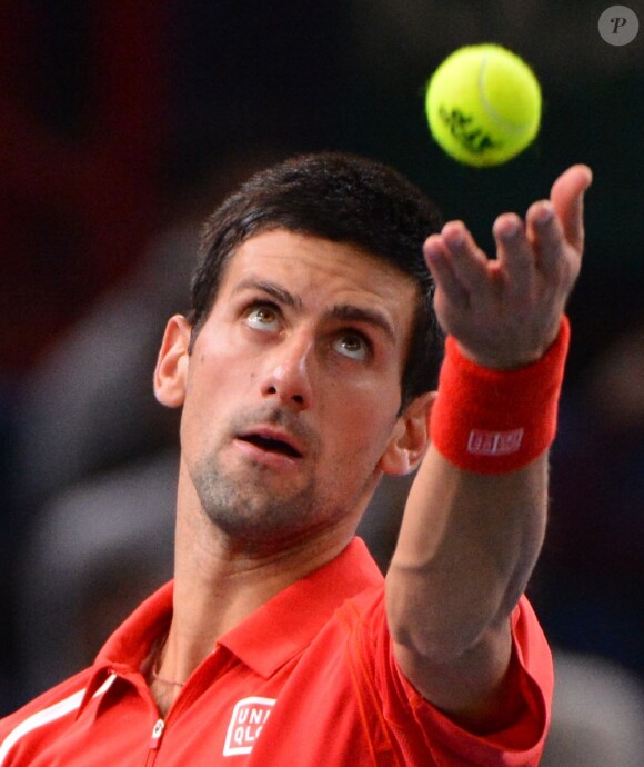 Novak Djokovic lors de son entrée en lice dans le tournoi de Paris Bercy face à Sam Querrey le 31 octobre 2012