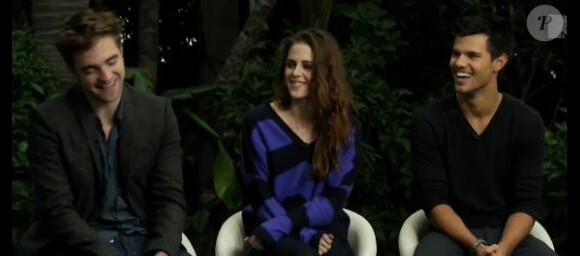 Kristen Stewart et Robert Pattinson sur le plateau de MTV le 1er novembre à Los Angeles.