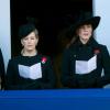 Le vice-amiral Timothy Laurence (époux de la princesse Anne), la comtesse Sophie de Wessex et Kate Middleton au balcon du Foreign Office lors des célébrations du Remembrance Sunday (Dimanche du Souvenir), au cénotaphe de Londres le 11 novembre 2012.