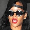 Rihanna quitte son hôtel le Gansevoort à New York, le 10 Novembre 2012.