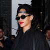 Rihanna surprise à la sortie de son hôtel, le Gansevoort. New York, le 10 novembre 2012.