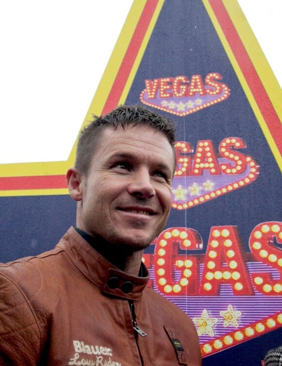 Le parachutiste autrichien Felix Baumgartner reçoit son étoile au Walk of Fame à Moscou, le 9 novembre 2012.