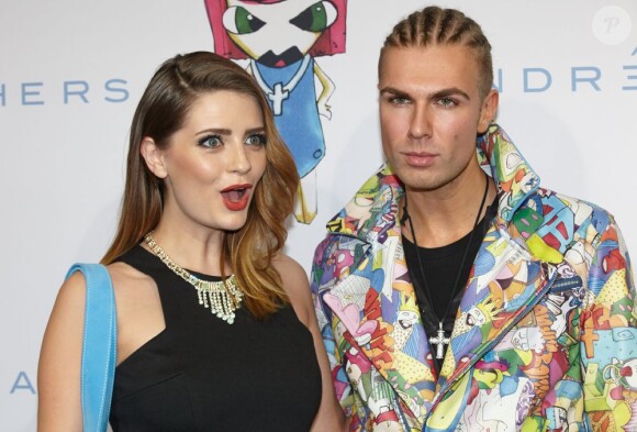 Mischa Barton assiste de la nouvelle collection de maroquinerie "Kin" du créateur allemand André Borchers. Hambourg, le 13 novembre 2012.