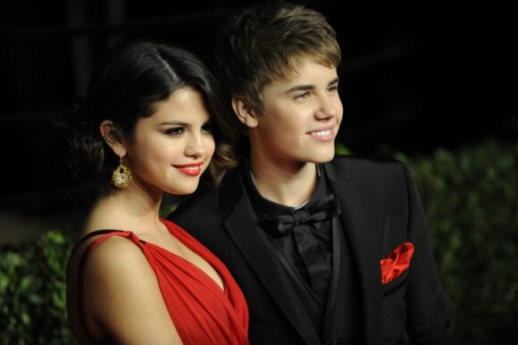Selena Gomez et Justin Bieber lors de la soirée Vanity Fair le 28 février 2011