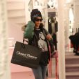 Rihanna était à Paris dans le cadre de son  777 Tour , le 17 novembre 2012. Elle a fait du shopping chez les boutiques de lingerie Chantal Thomas et La Perla où P. Diddy, qui faisait du shopping dans la boutique d'en face, est venu la saluer.