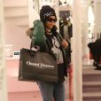 Rihanna était à Paris dans le cadre de son  777 Tour , le 17 novembre 2012. Elle a fait du shopping chez les boutiques de lingerie Chantal Thomas et La Perla où P. Diddy est venu la saluer.