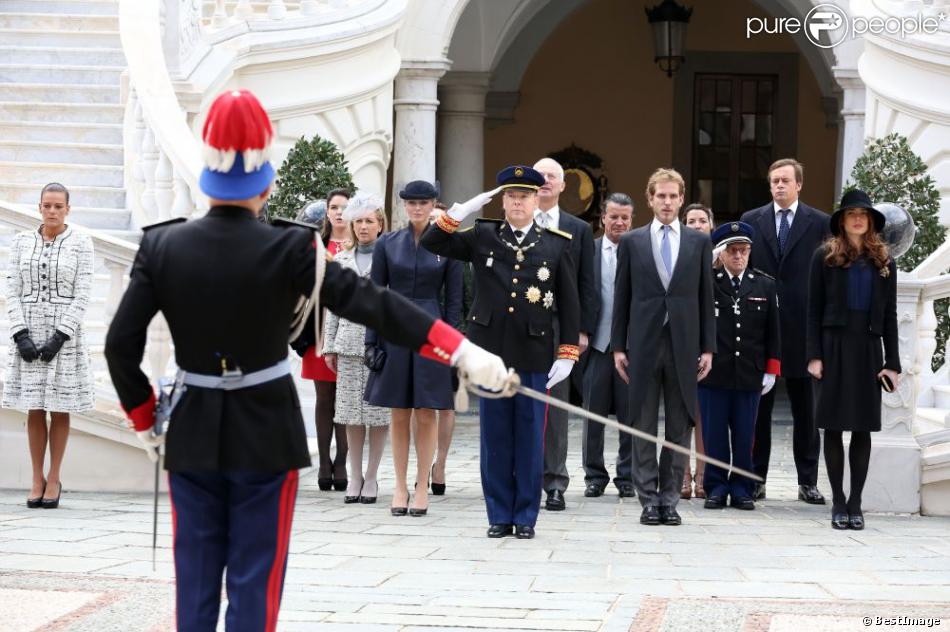 La princesse Stéphanie, la princesse Charlene, le prince Albert II de Moanco, Andrea et Charlotte Casiraghi - La famille princière de Monaco dans la cour du palais lors de la cérémonie militaire à Monaco le 19 novembre 2012.