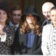  Les princesses Caroline et Stéphanie de Monaco avec Charlotte, Andrea et Pierre Casiraghi : la famille princière réunie au palais de Monaco pour la remise des insignes de grades et le défilé militaire lors de la Fête nationale, le 19 novembre 2012. 