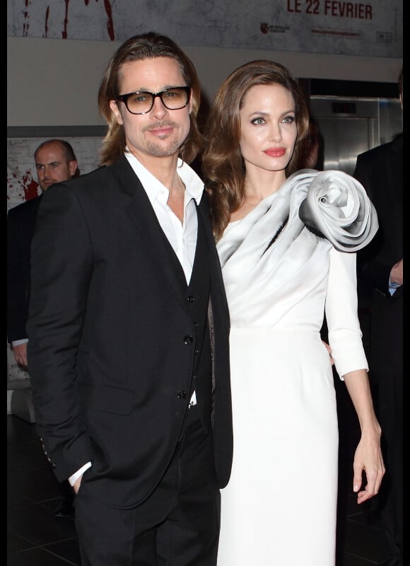 Angelina Jolie et Brad Pitt connus sous le nom de Bryce et Jasmine Pilaf à l'avant-première du film Au pays du sang et du miel à Paris le 16 février 2012.