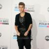 Justin Bieber alias Chandler Bing aux American Music Awards le 18 novembre 2012.