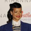 Rihanna célèbre la sortie de son album Unapologetic et les illuminations de Noël du centre commercial Westfield Stratford City. Londres, le 19 novembre 2012.