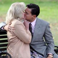 Leonardo DiCaprio : Quand la star embrasse l'actrice culte Joanna Lumley