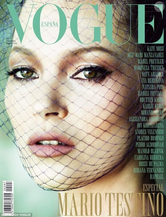 Kate Moss en couverture du Vogue Espagne dans lequel elle apparaît topless