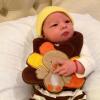 Tamera Mowry et son mari Adam Housley ont posté sur Twitter des photos de leur bébé, Aden, né le 12 novembre 2012.