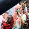 Lady Gaga fait une halte dans les favelas de Rio de Janeiro au Brésil le 8 novembre 2012.