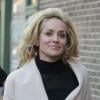 Sharon Stone, souriante et épanouie sur le tournage du film Fading Gigolo à New York, le 26 novembre 2012.