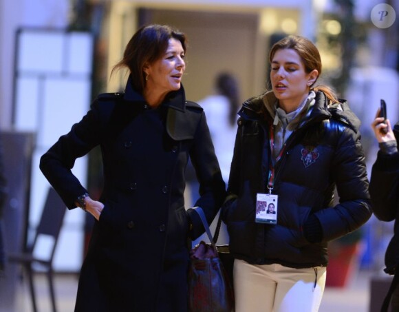 La princesse Caroline de Monaco a rejoint sa fille Charlotte Casiraghi au Jumping de Paris, le Gucci Masters, le 30 novembre 2012.