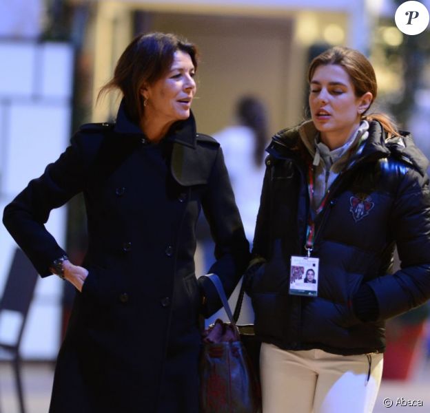 La princesse Caroline de Monaco a rejoint sa fille Charlotte Casiraghi au Jumping de Paris, le Gucci Masters, le 30 novembre 2012.
